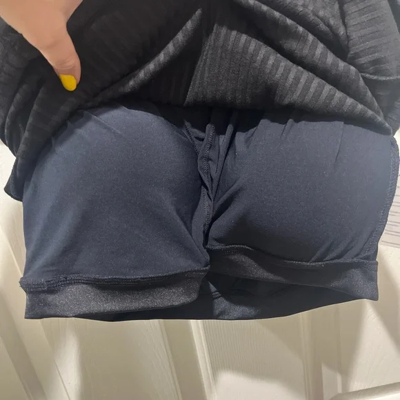 NWT Klassy Network Black Ribbed Short Sleeve Top - Picture 4 of 4